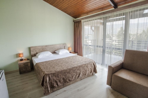Hotel Holiday Villa (Zemo-Avchala)